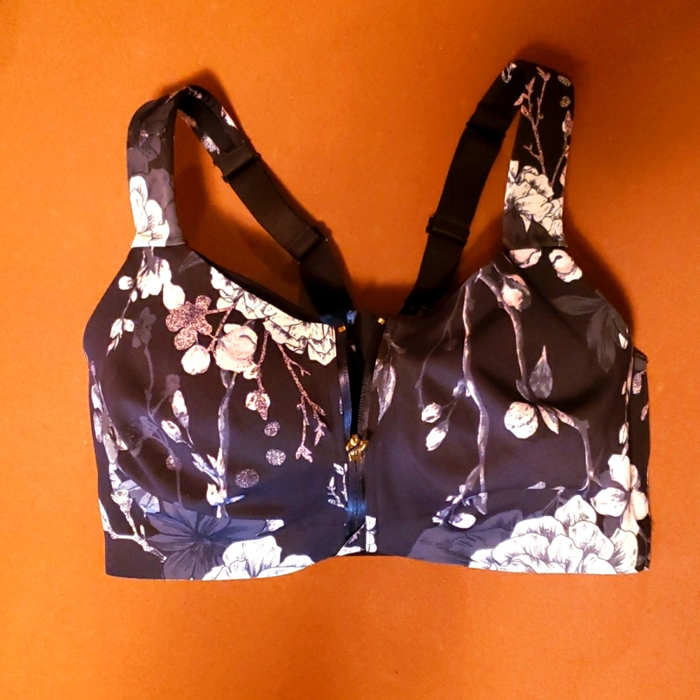 NWOT Knockout by Victoria's Secret 34DDD sports bra